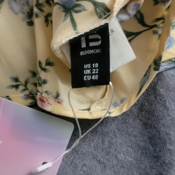 Yellow Flower Top - Picture 2 of 2